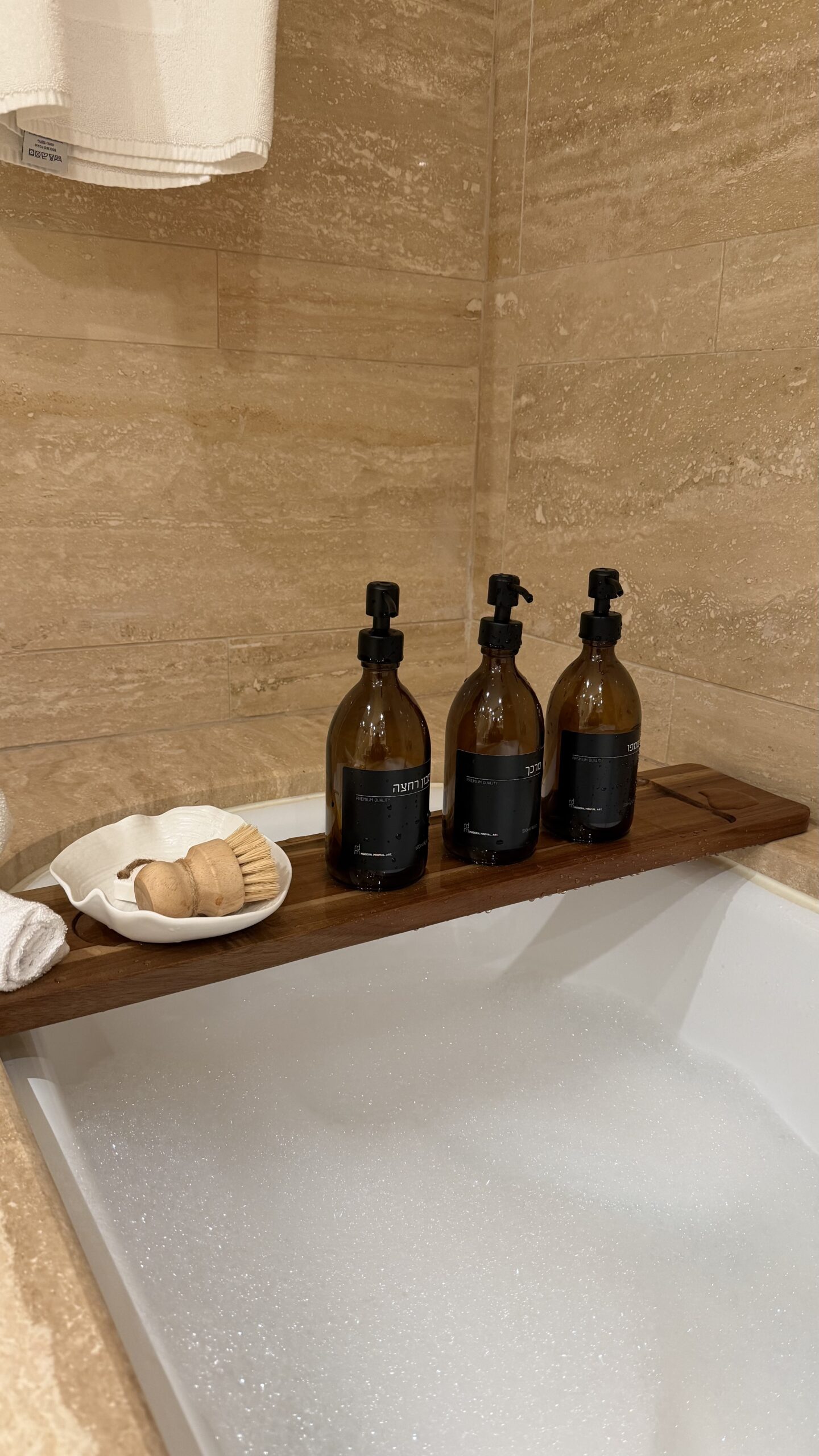 מגש עץ לאמבטיה